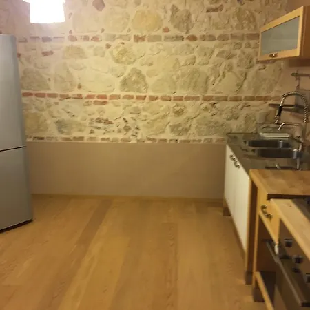 Relais Giulia * Местрино
