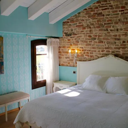 Relais Giulia * Местрино